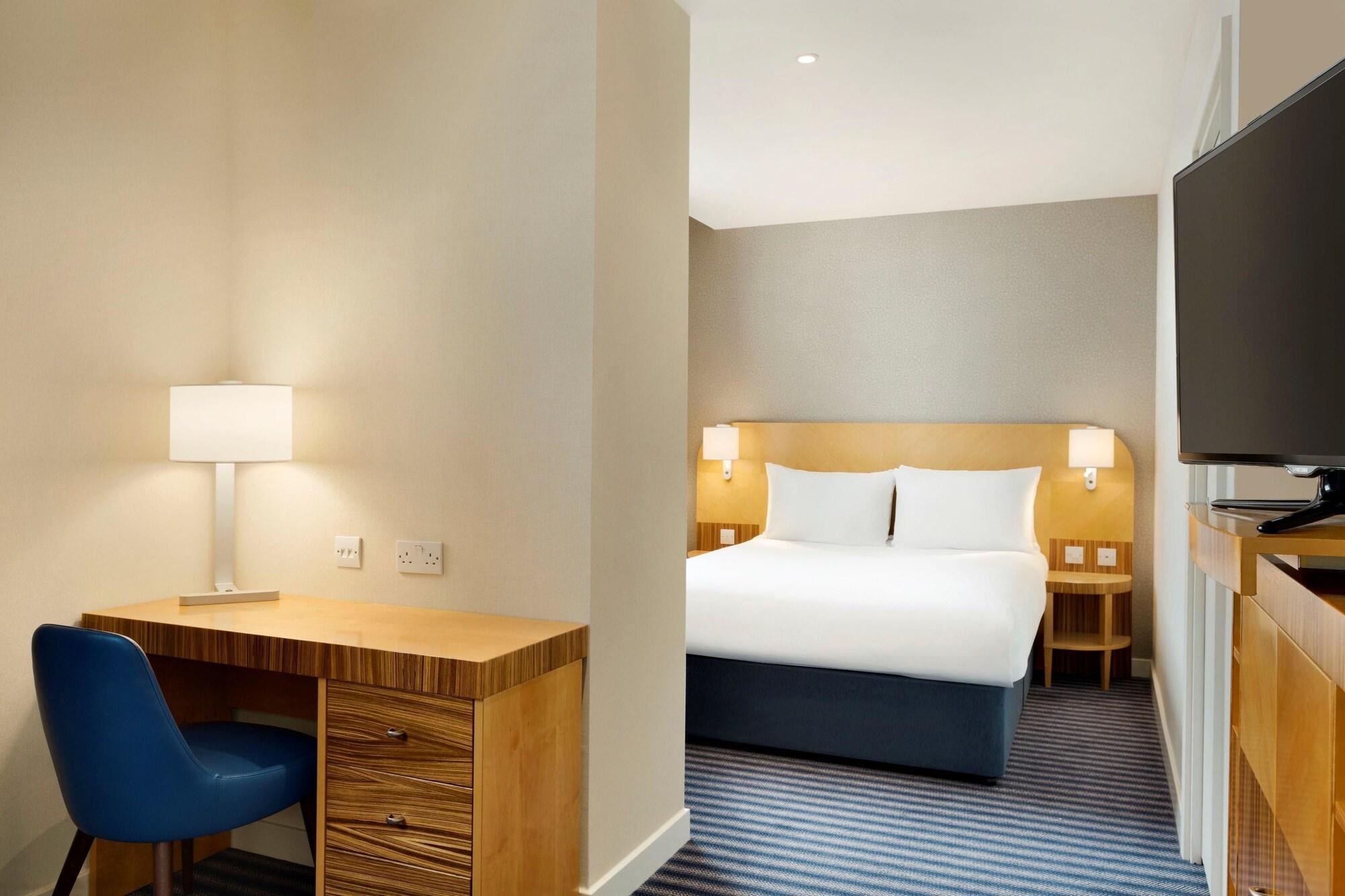 Ramada Hotel&suites