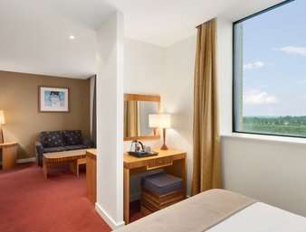 Ramada Hotel&suites 4* Coventry